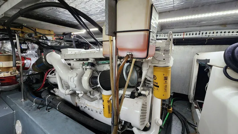 Slide: The Image of Carver 440 Aft Cabin Motor Yacht 1995 - 52