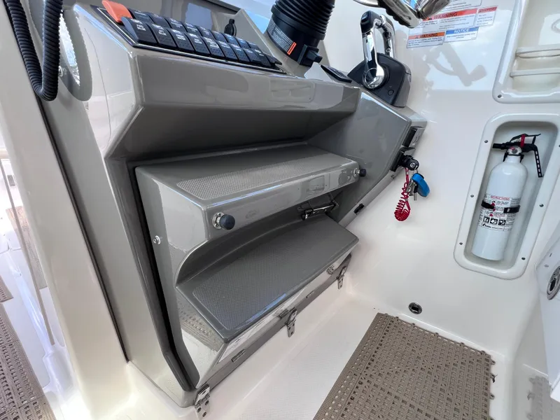 Slide: The Image of Pursuit DC 295 Dual Console w/ Twin Yamaha 300 CLEAN CLEAN CLEAN 2016 - 101