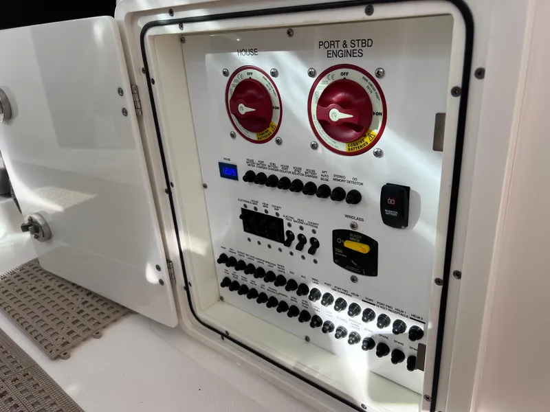 Slide: The Image of Pursuit DC 295 Dual Console w/ Twin Yamaha 300 CLEAN CLEAN CLEAN 2016 - 56