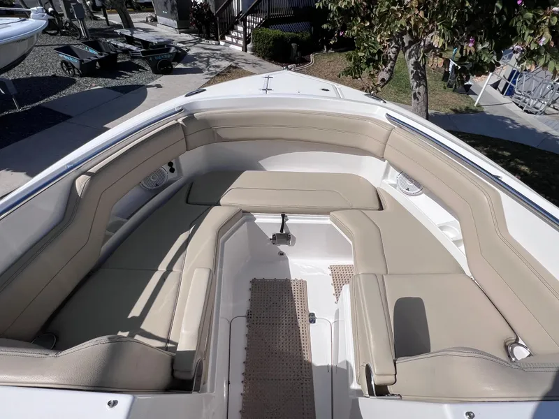 Slide: The Image of Pursuit DC 295 Dual Console w/ Twin Yamaha 300 CLEAN CLEAN CLEAN 2016 - 72