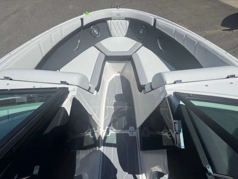 Slide: The Image of Regal 2000 ES 2025 - 22