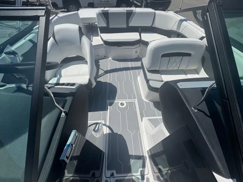 Slide: The Image of Regal 2000 ES 2025 - 9