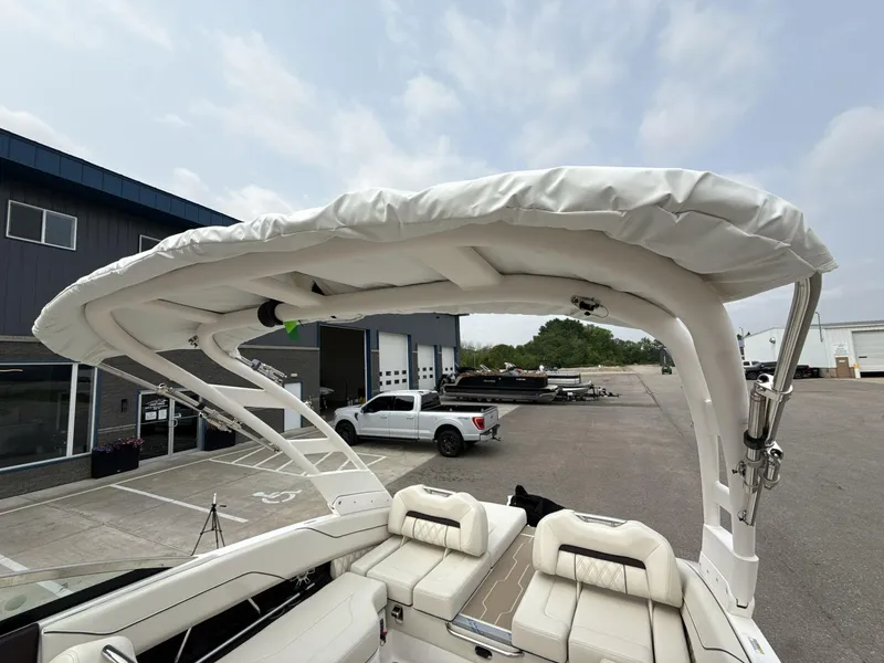 Slide: The Image of Regal LS4 2025 - 14