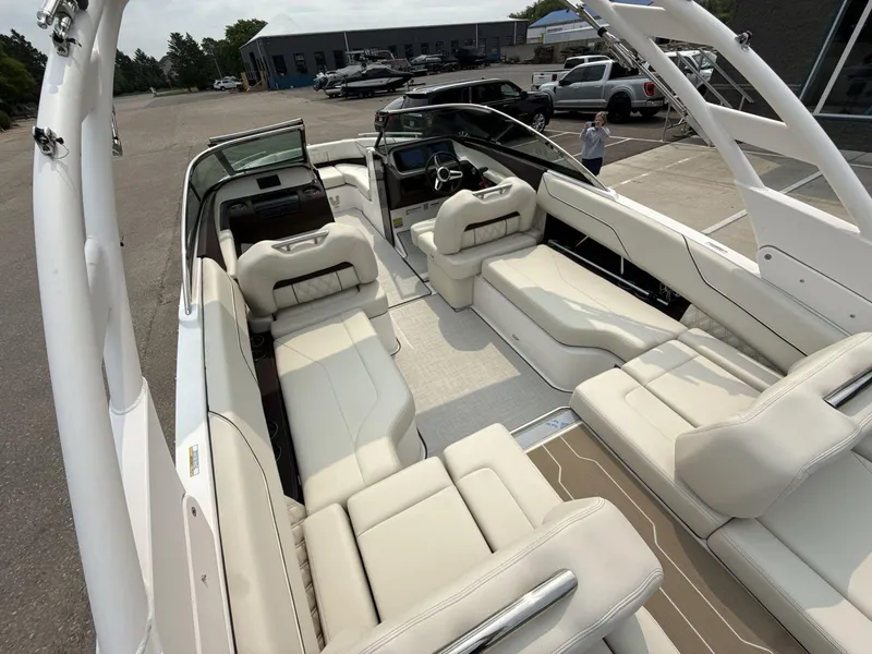 Slide: The Image of Regal LS4 2025 - 24