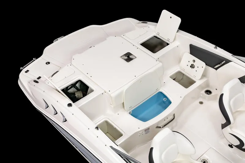 Slide: The Image of Chaparral 21 SSi Ski & Fish 2025 - 17