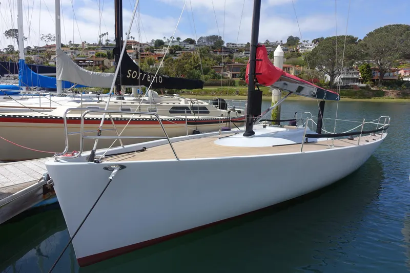 Slide: The Image of 2006 Maxi Dolphin CrossCurrent 33 sailboat docked in a marina. - 3
