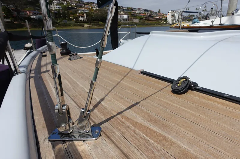 Slide: The Image of Deck of 2006 Maxi Dolphin CrossCurrent 33 sailboat with rigging details. - 5