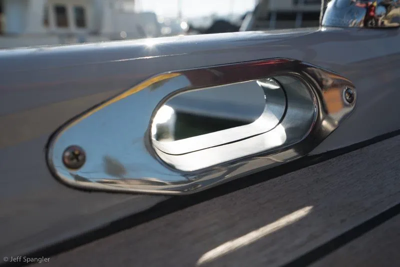 Slide: The Image of Maxi Dolphin Cross Current 33 2006 - 51