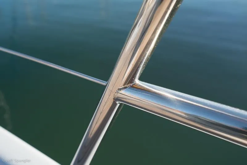 Slide: The Image of Maxi Dolphin Cross Current 33 2006 - 54