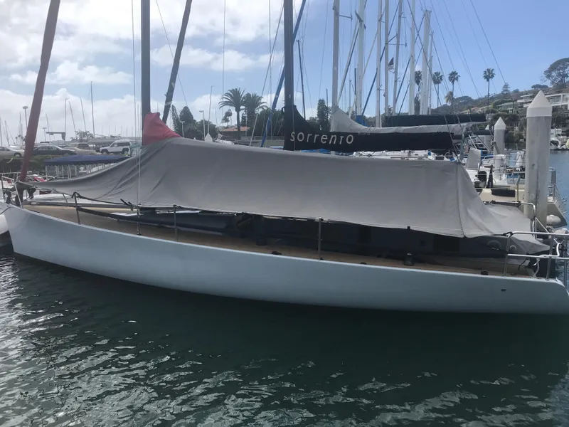 Slide: The Image of Maxi Dolphin Cross Current 33 2006 - 58