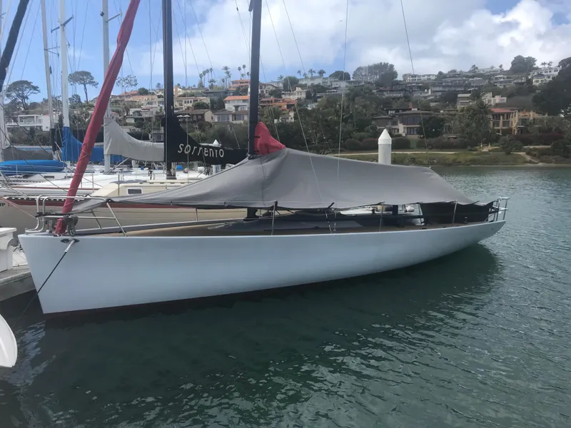 Slide: The Image of Maxi Dolphin Cross Current 33 2006 - 60