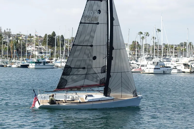 Slide: The Image of Maxi Dolphin Cross Current 33 2006 - 63