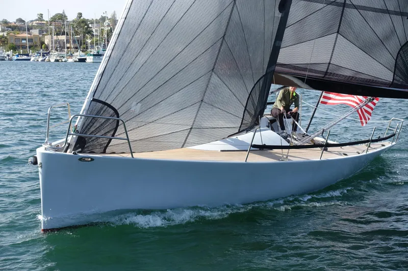 Slide: The Image of Maxi Dolphin Cross Current 33 2006 - 72