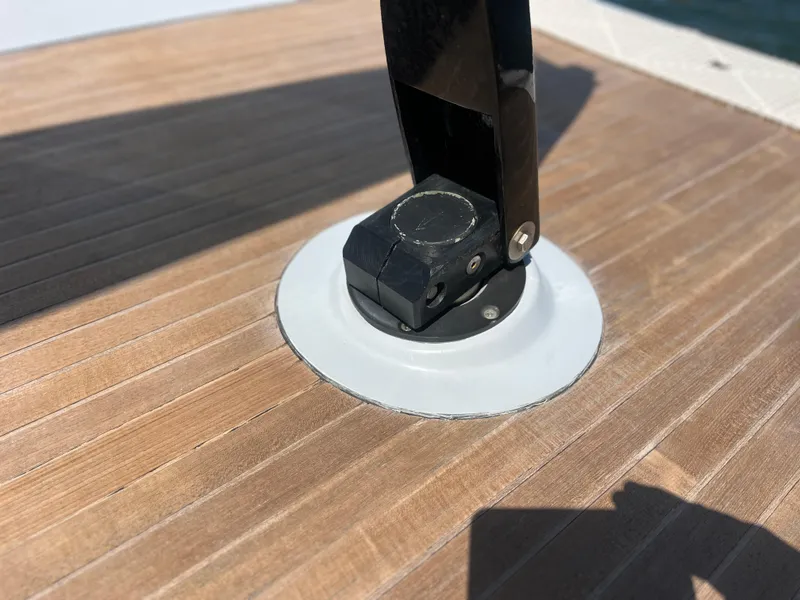 Slide: The Image of Maxi Dolphin Cross Current 33 2006 - 83