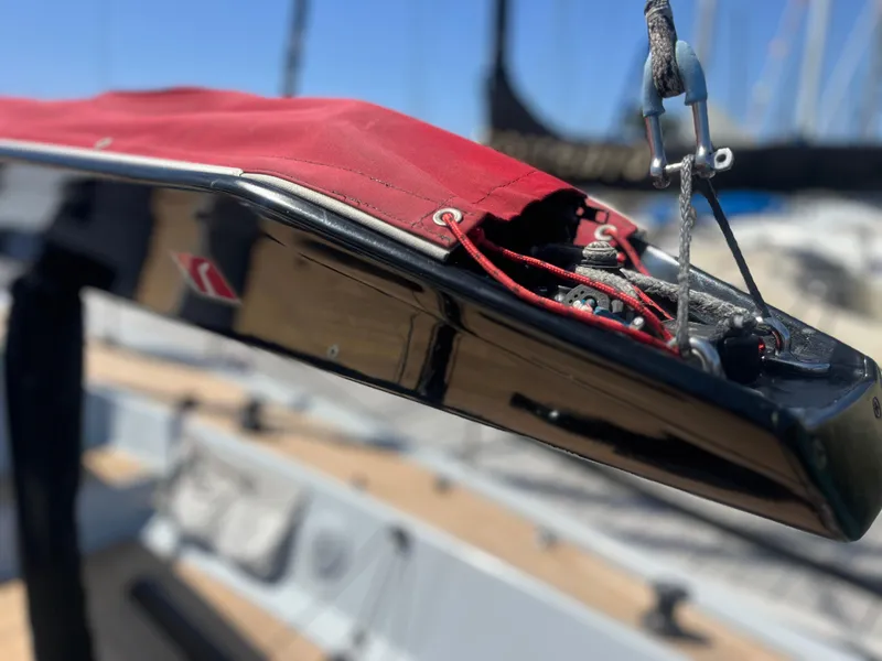 Slide: The Image of Maxi Dolphin Cross Current 33 2006 - 86