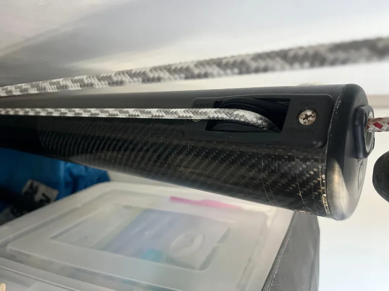 Slide: The Image of Maxi Dolphin Cross Current 33 2006 - 92