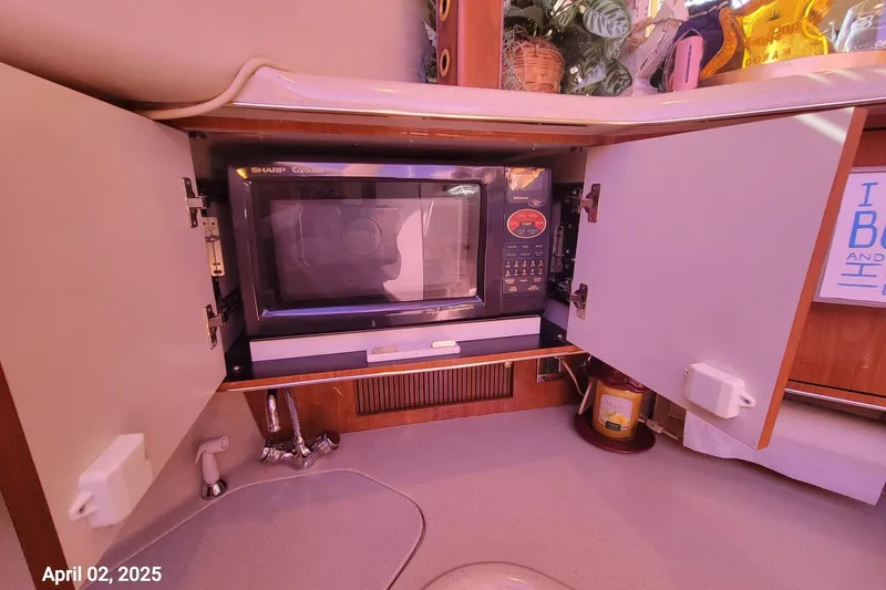 Slide: The Image of 2000 Sea Ray 380 Aft Cabin - 'Next Week' - 29