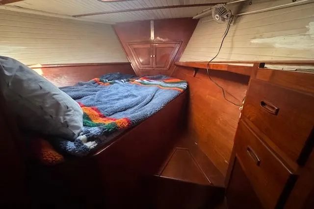 Slide: The Image of Forward stateroom - 43