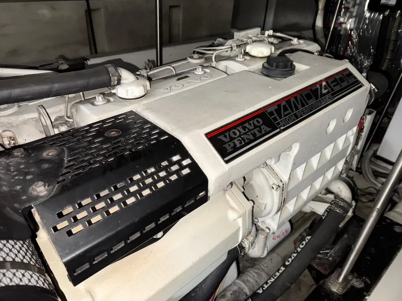 Slide: The Image of Carver 570 Voyager Pilothouse 2002 - 69