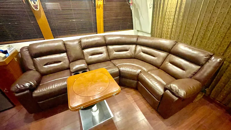 Slide: The Image of Luxurious leather seating in 2002 Carver 570 Voyager Pilothouse interior. - 15