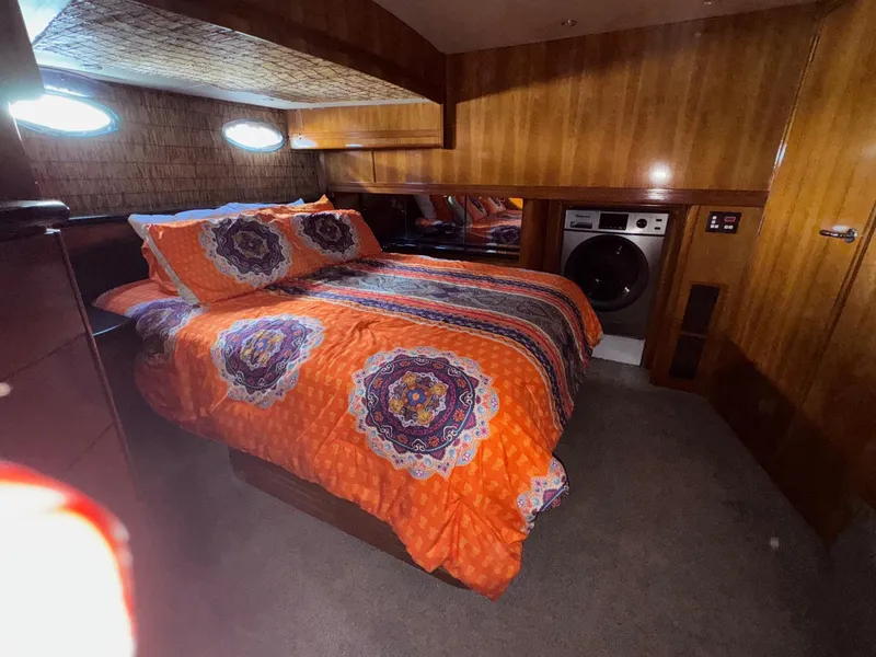 Slide: The Image of Carver Yachts 570 Voyager Pilothouse 2002 - 58