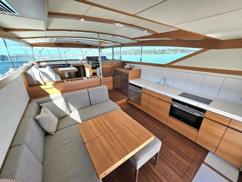 Slide: The Image of Delta Carbon 54 IPS 2018 - 30