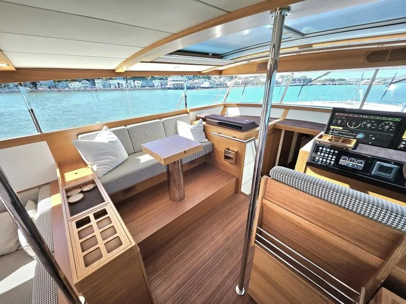 Slide: The Image of Delta Carbon 54 IPS 2018 - 32