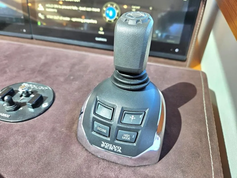 Slide: The Image of Delta Carbon 54 IPS 2018 - 37