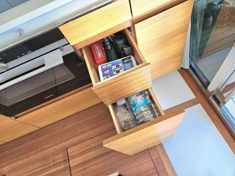 Slide: The Image of Delta Carbon 54 IPS 2018 - 41