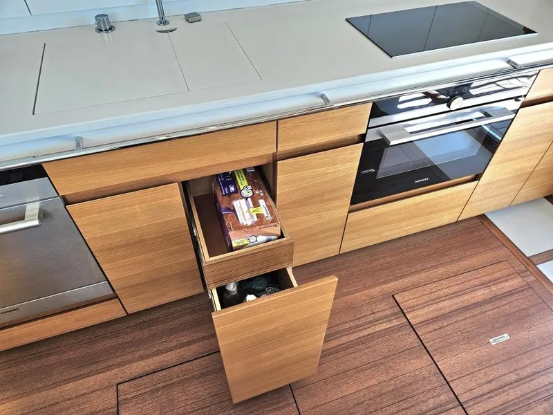 Slide: The Image of Delta Carbon 54 IPS 2018 - 43