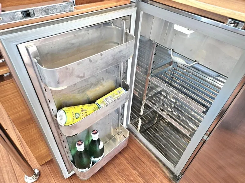 Slide: The Image of Delta Carbon 54 IPS 2018 - 46