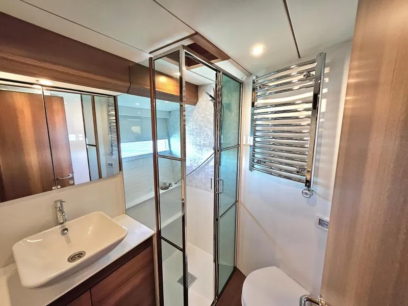 Slide: The Image of Delta Carbon 54 IPS 2018 - 70