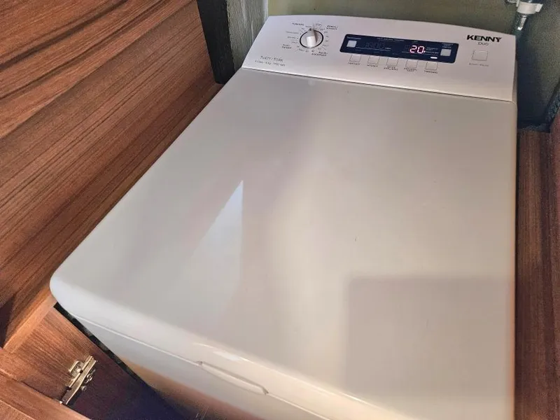 Slide: The Image of Delta Carbon 54 IPS 2018 - 79