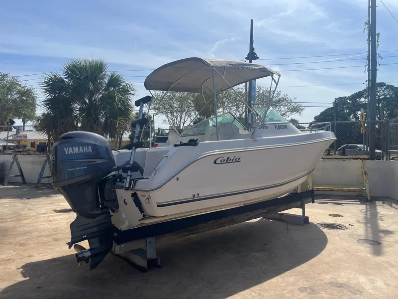 Slide: The Image of Cobia 214 Center Console 2007 - 2