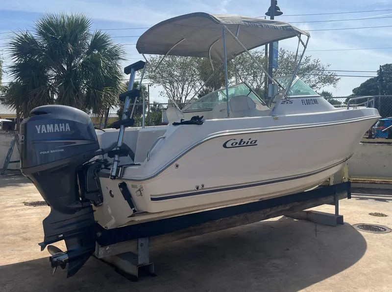 Slide: The Image of Cobia 214 Center Console 2007 - 6