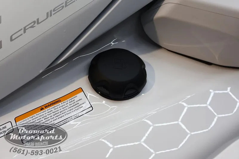 Slide: The Image of Yamaha FX Cruiser SVHO® 2025 - 10