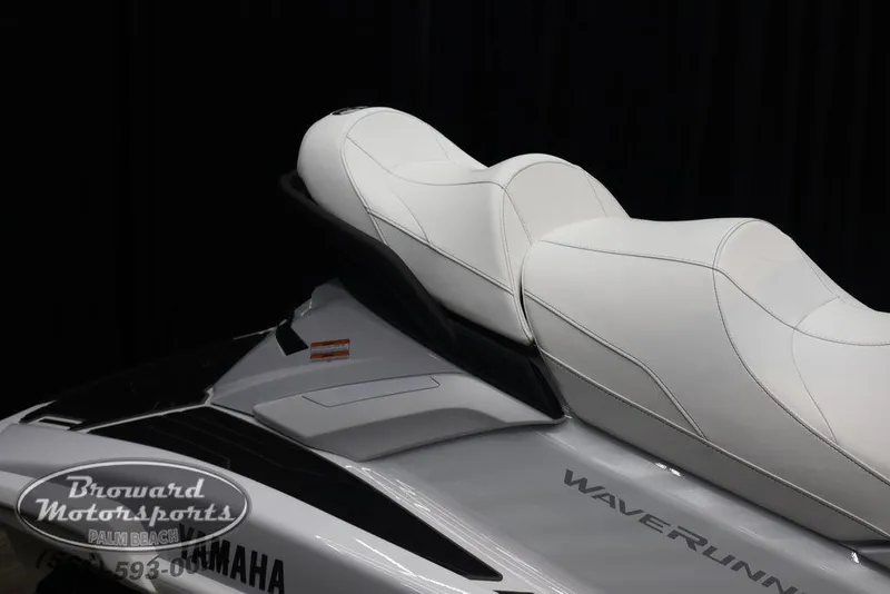 Slide: The Image of Yamaha FX Cruiser SVHO® 2025 - 26