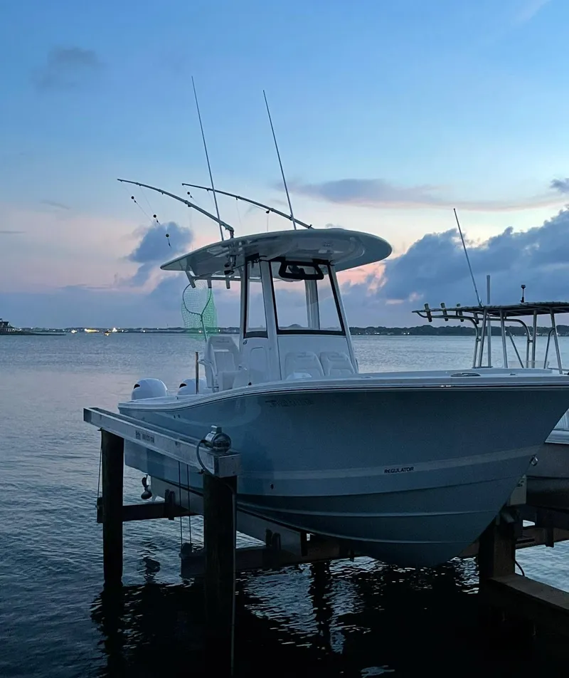 The Image of Regulator Marine 23 Cc 2020 - 0