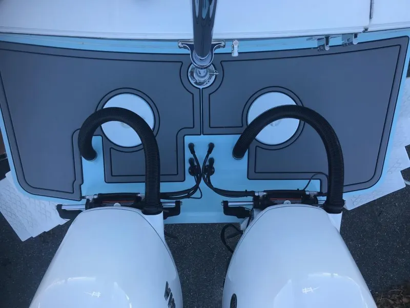 Slide: The Image of Regulator Marine 23 Cc 2020 - 14