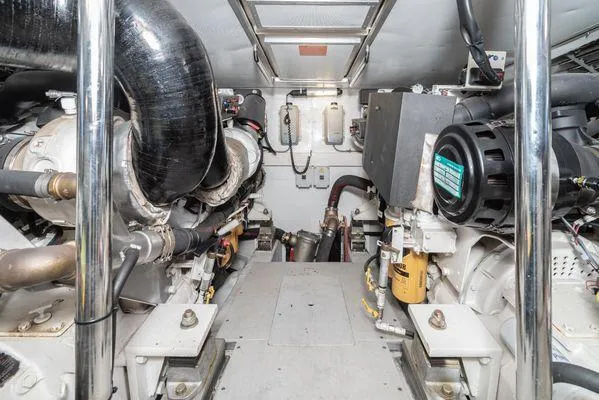 Slide: The Image of Azimut 62E 2007 - 50