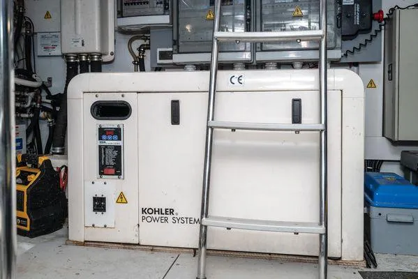 Slide: The Image of Azimut 62E 2007 - 53