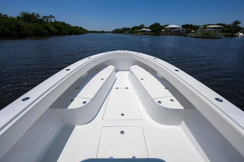 Slide: The Image of Bahama 41 Southern Accent - Forward Seating - 5