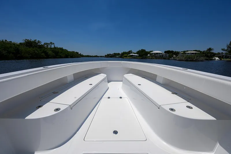Slide: The Image of Bahama 41 Southern Accent - Forward Seating - 7