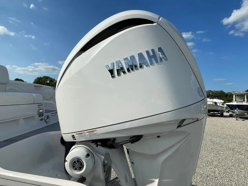 Slide: The Image of Chaparral 270 OSX 2026 - 61