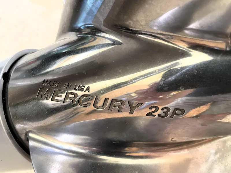 Slide: The Image of Close-up of Mercury 23P propeller, made in USA, on 2023 Ranger Z520R boat. - 14