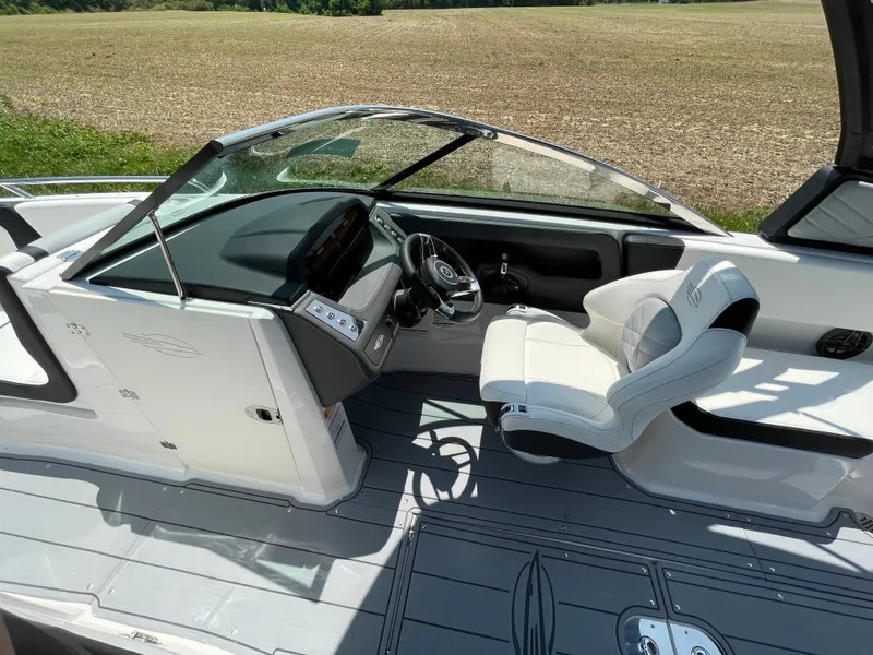 Slide: The Image of Chaparral 250 OSX 2024 - 17