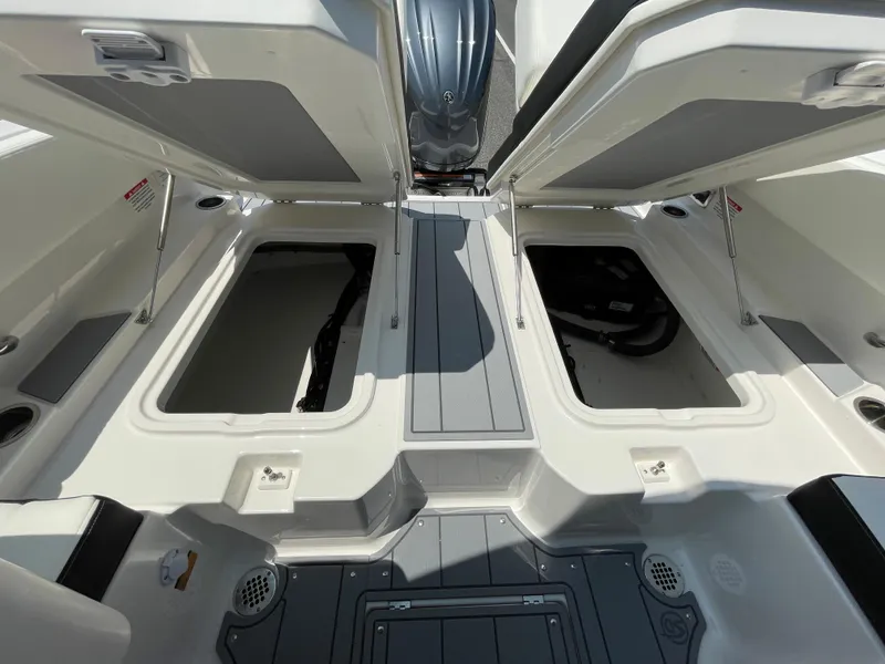 Slide: The Image of Chaparral 250 OSX 2024 - 36