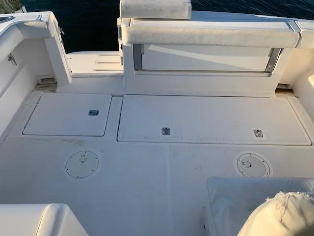 Slide: The Image of Tiara 3100 2001 - 14