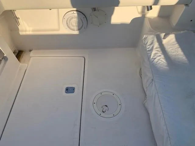 Slide: The Image of Tiara 3100 2001 - 16