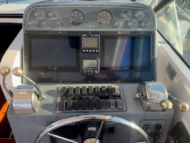 Slide: The Image of Tiara 3100 2001 - 5